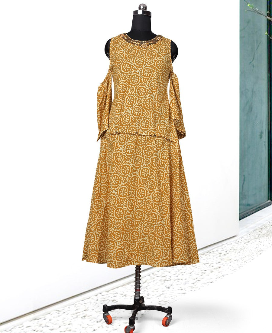 RE - entrancing yellow cotton printed stitched kurti